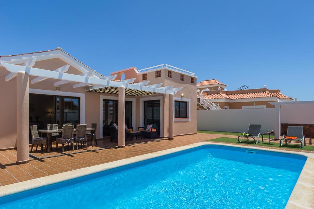 Villa With Private Pool, Near Beach And Golf Caleta De Fuste- Villa Charlotte คอสตา เด อันตีกัว ภายนอก รูปภาพ