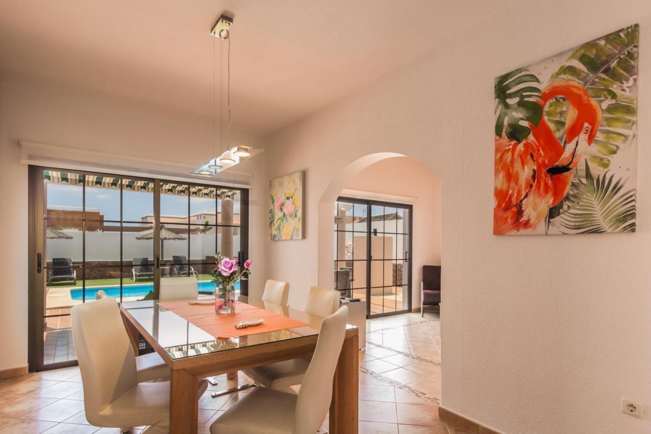 Villa With Private Pool, Near Beach And Golf Caleta De Fuste- Villa Charlotte คอสตา เด อันตีกัว ภายนอก รูปภาพ